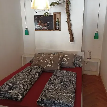 Uj Vilag Apartment