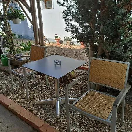 Uj Vilag Apartment *